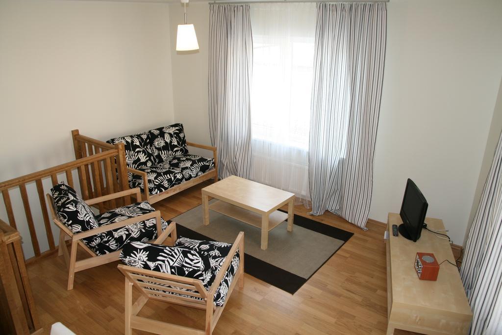 Pilve Apartments Tallinn Rum bild